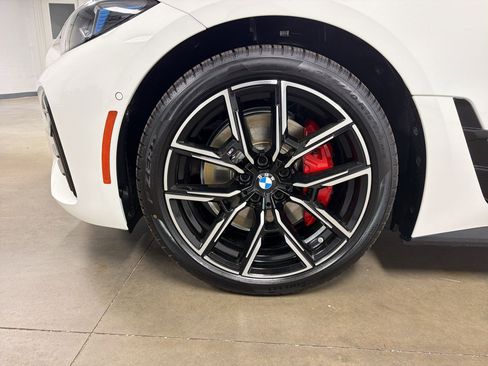 New 2026 BMW i4 eDrive40 w/ M Sport Package image 11