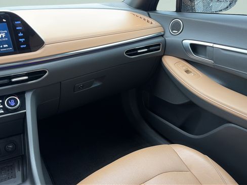 Certified 2021 Hyundai Sonata Limited FWD image 13