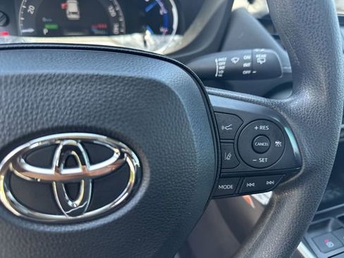 Used 2024 Toyota RAV4 LE image 11