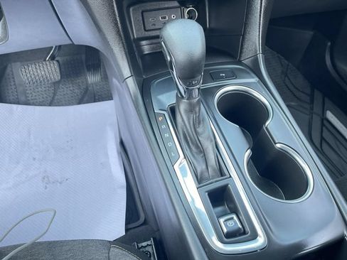 Certified 2024 Chevrolet Equinox LT w/ LPO, Floor Liner Package FWD image 15