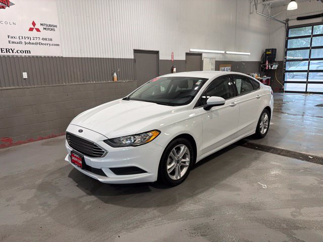 Used 2018 Ford Fusion SE w/ Fusion SE Technology Package FWD image 8