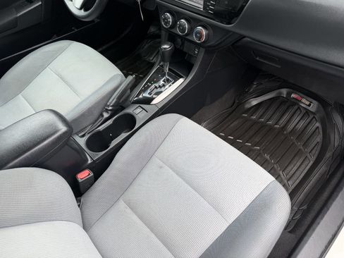 Used 2016 Toyota Corolla L FWD image 24