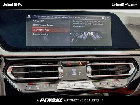 Used 2021 BMW Z4 M40i w/ Driving Assistance Package RWD image 11