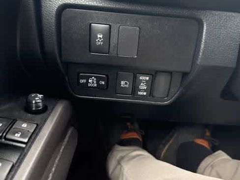 Used 2022 Toyota Tacoma TRD Off-Road w/ Technology Package image 18