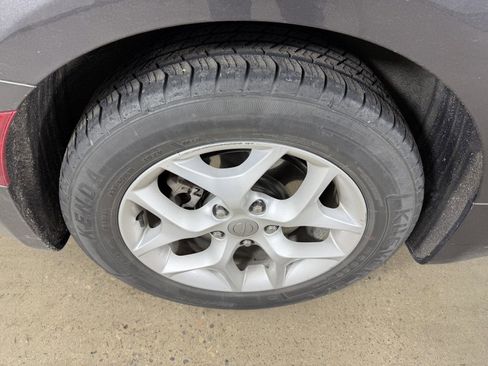 Used 2018 Chrysler Pacifica Touring-L Plus w/ Tire & Wheel Group FWD image 26