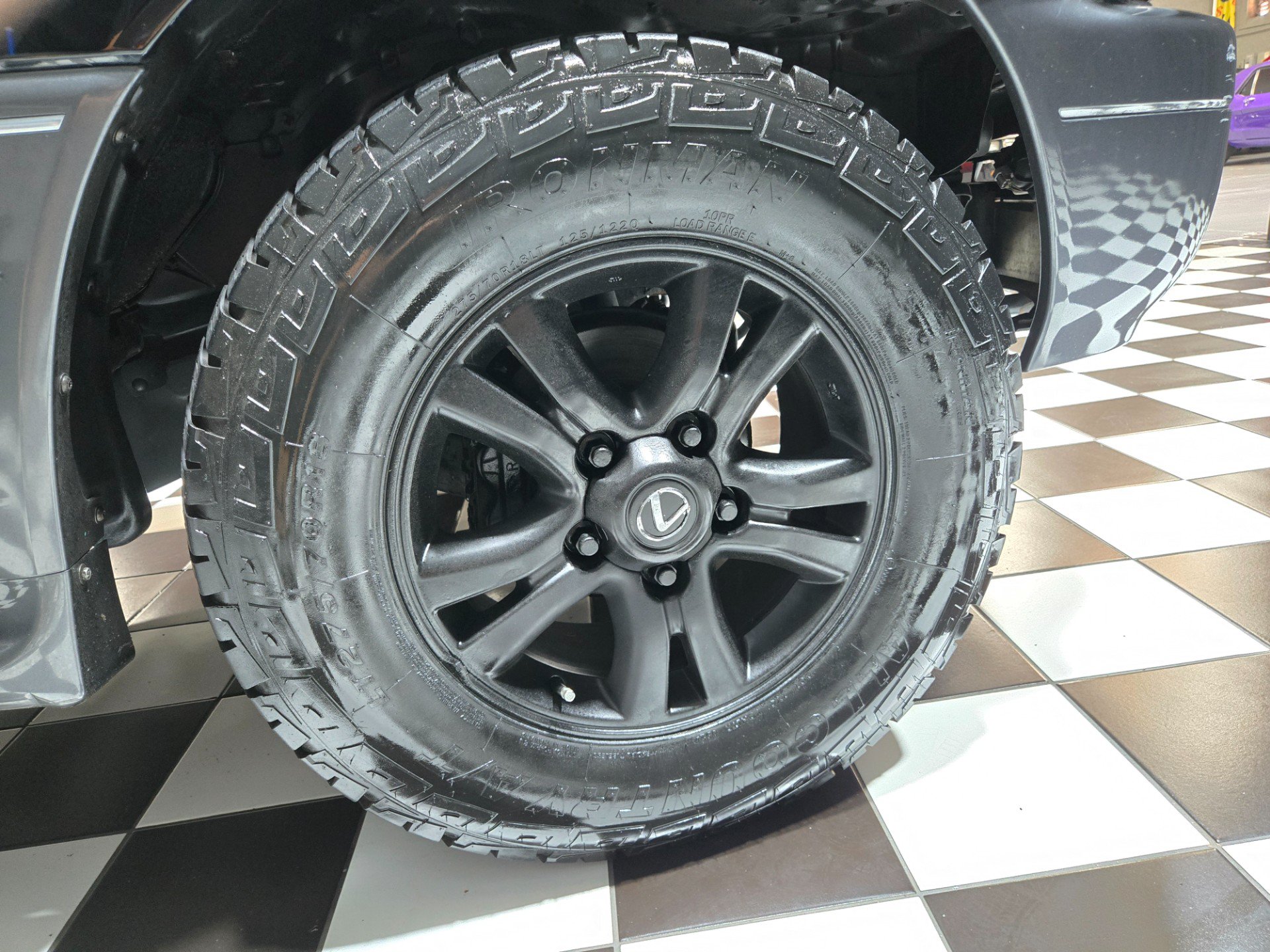 Used 2004 Lexus LX 470 4WD image 49