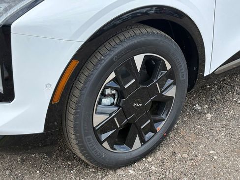 New 2026 Kia Sportage SX image 9