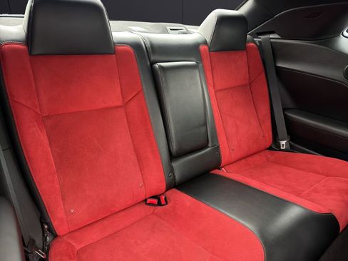 Used 2017 Dodge Challenger R/T Scat Pack w/ Leather Interior Group image 20