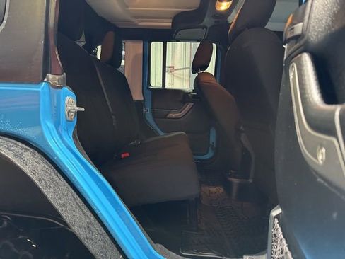 Used 2017 Jeep Wrangler Unlimited Sport image 20