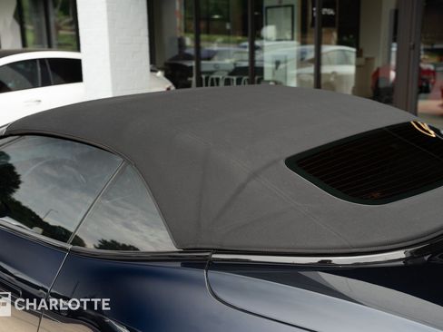 Used 2019 Aston Martin DB11 Volante RWD image 10