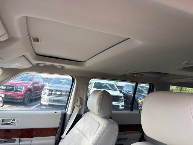 Used 2012 Ford Flex Limited FWD image 20