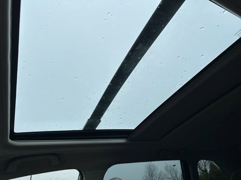 Used 2023 Subaru Forester Premium image 14