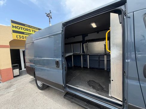 Used 2020 RAM ProMaster 3500 FWD image 7