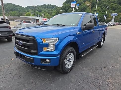 Used 2015 Ford F150 XL w/ Equipment Group 101A Mid AWD/4WD image 3
