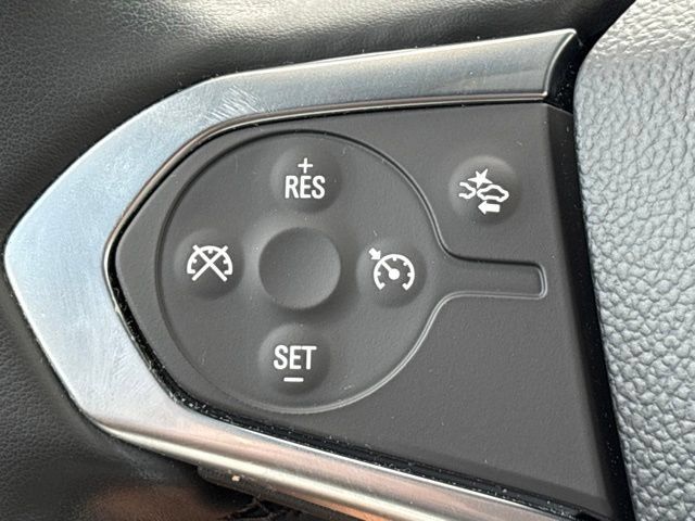 Used 2023 Chevrolet Traverse LT AWD/4WD image 21