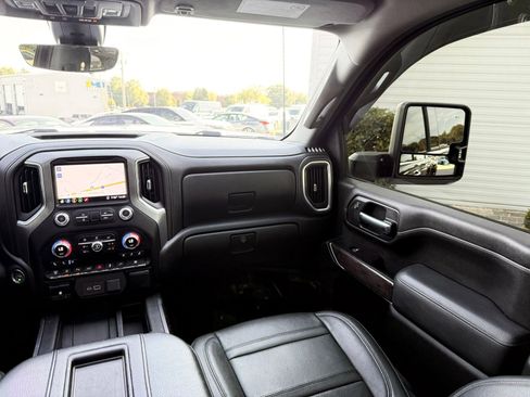Used 2020 GMC Sierra 3500 Denali w/ Denali Ultimate Package AWD/4WD image 37