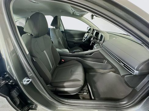 Certified 2026 Hyundai Elantra SE FWD image 26