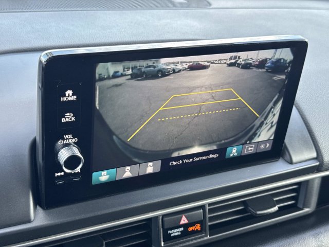 Used 2025 Honda Pilot Touring image 19