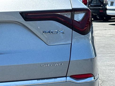 Used 2025 Acura MDX SH-AWD w/ Technology Package image 15