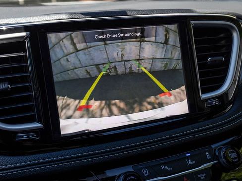 New 2027 Chrysler Pacifica Select FWD image 18
