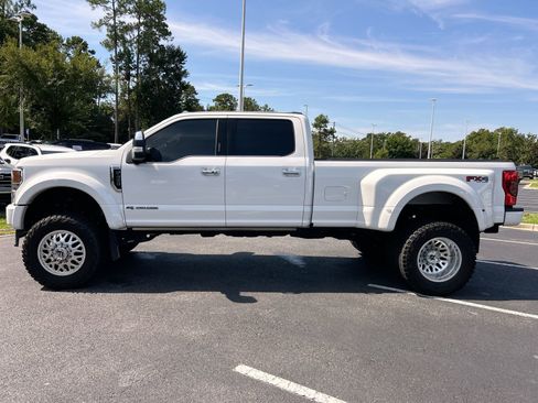 Used 2020 Ford F450 Platinum w/ FX4 Off-Road Package image 6