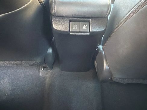 Used 2022 Toyota Prius Prime XLE FWD image 27