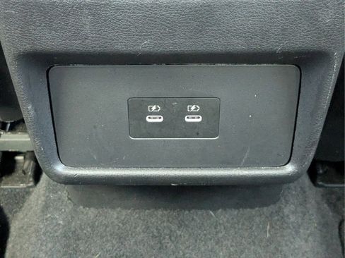 Used 2025 Nissan Rogue SV FWD image 13