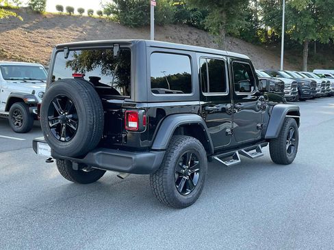 Used 2022 Jeep Wrangler Unlimited Sport AWD/4WD image 5