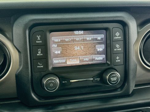 Used 2020 Jeep Wrangler Unlimited Sport AWD/4WD image 15