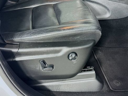 Used 2019 Jeep Grand Cherokee Limited RWD image 23