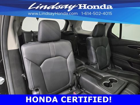Used 2023 Honda Pilot Touring image 9
