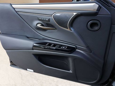 Used 2023 Lexus ES 350 F Sport w/ Accessory Package (Z2) FWD image 21
