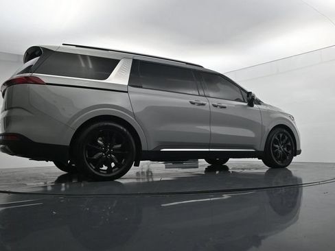 Used 2024 Kia Carnival SX Prestige FWD image 38