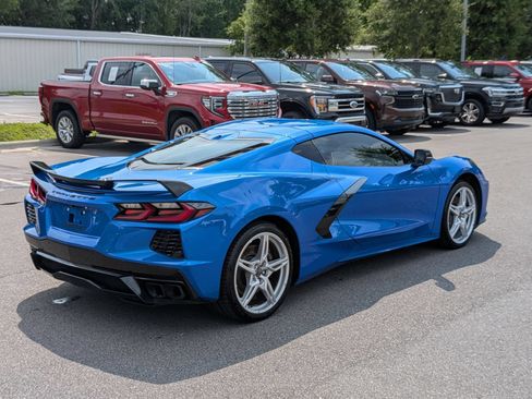 Used 2024 Chevrolet Corvette Stingray Premium Cpe w/ Z51 Performance Package RWD image 3