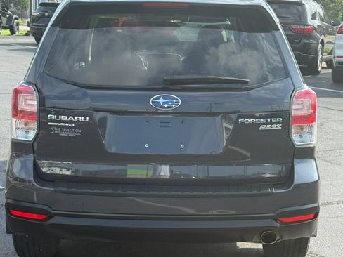 Used 2017 Subaru Forester 2.5i Premium AWD/4WD image 14