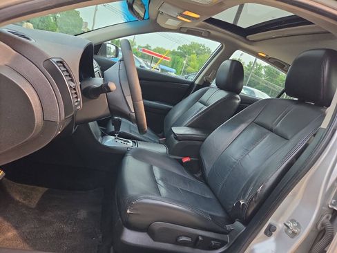 Used 2011 Nissan Altima 2.5 SL w/ Technology Pkg FWD image 14