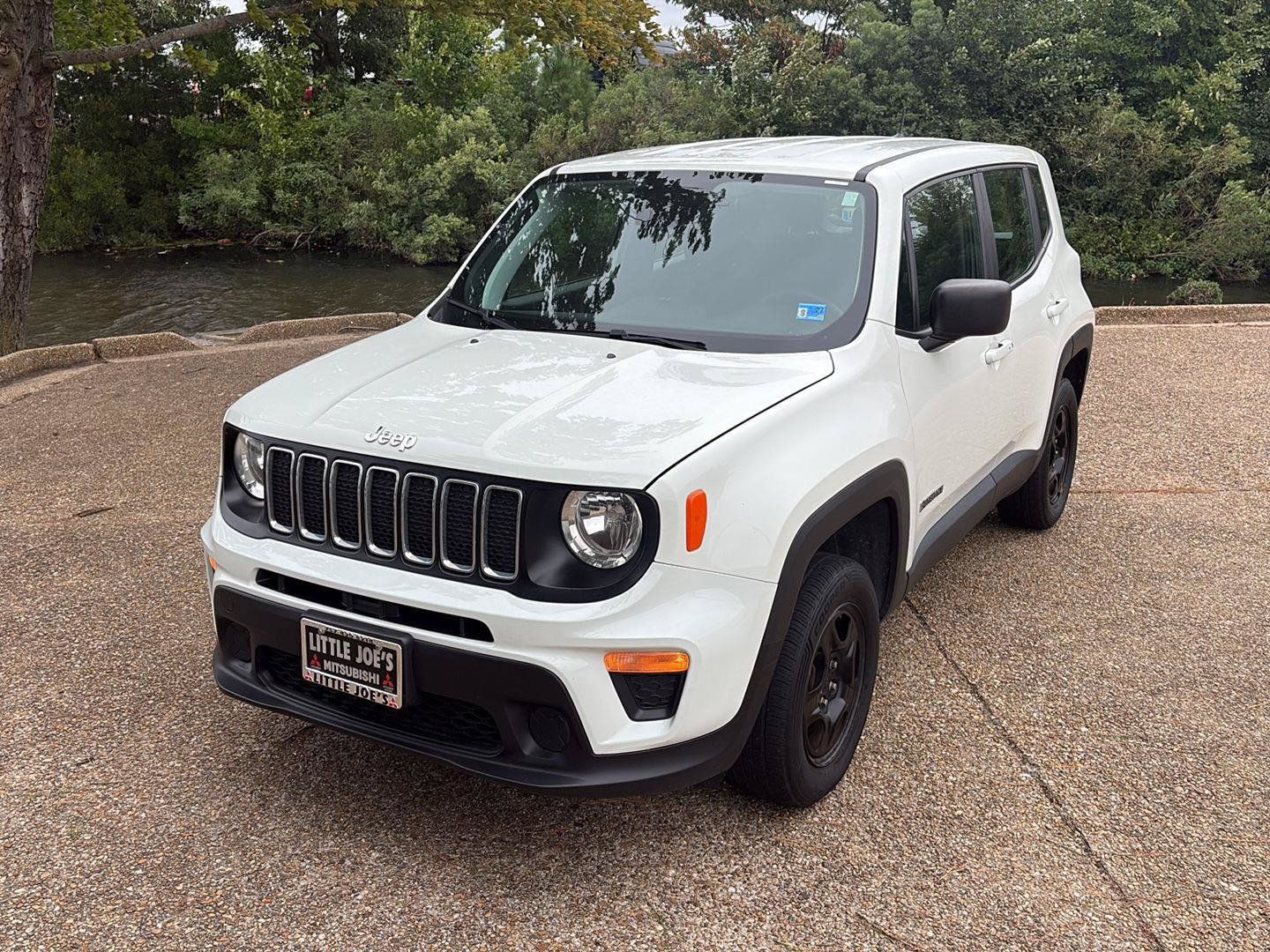 Used 2019 Jeep Renegade Sport w/ UConnect 7.0 Group AWD/4WD image 12