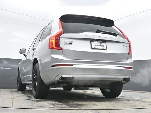 Used 2021 Volvo XC90 T6 Momentum image 41