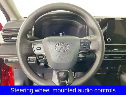 Used 2025 Toyota Camry LE image 13