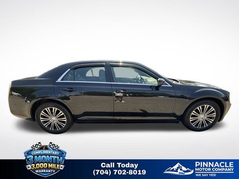 Used 2013 Chrysler 300 S w/ Luxury Group AWD/4WD image 3
