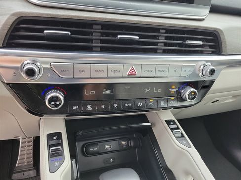 Used 2022 Kia Telluride SX w/ Towing Package image 35