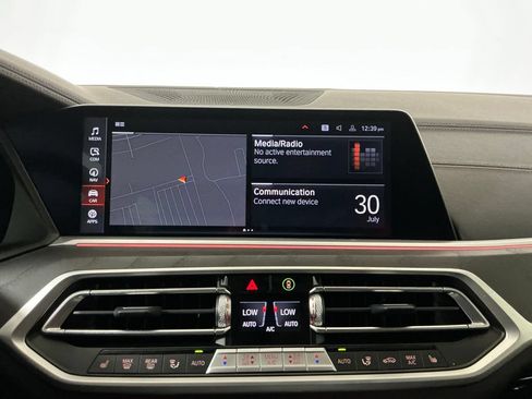 Used 2022 BMW X7 xDrive40i AWD/4WD image 10