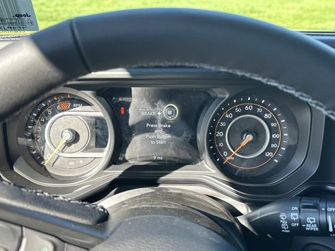 New 2026 Jeep Wrangler Rubicon AWD/4WD image 13