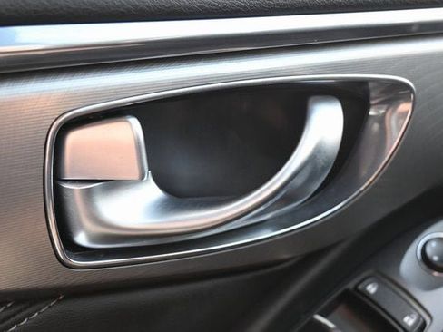 Used 2018 INFINITI Q60 3.0t Luxe image 40