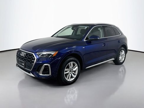 Certified 2023 Audi Q5 2.0T Premium w/ Convenience Package AWD/4WD image 1