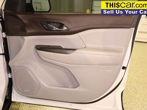 Used 2019 GMC Acadia SLT image 36