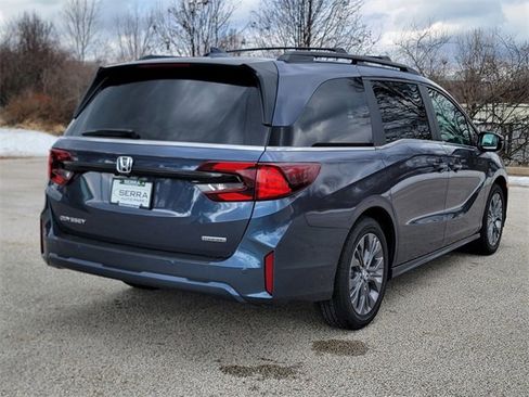 New 2026 Honda Odyssey Touring image 6