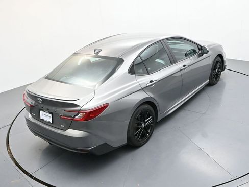 Used 2025 Toyota Camry SE image 39