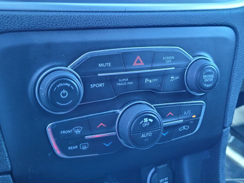 Used 2022 Dodge Charger R/T w/ Blacktop Package image 20