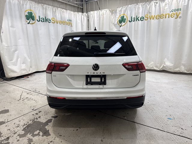 Used 2024 Volkswagen Tiguan SE AWD/4WD image 15